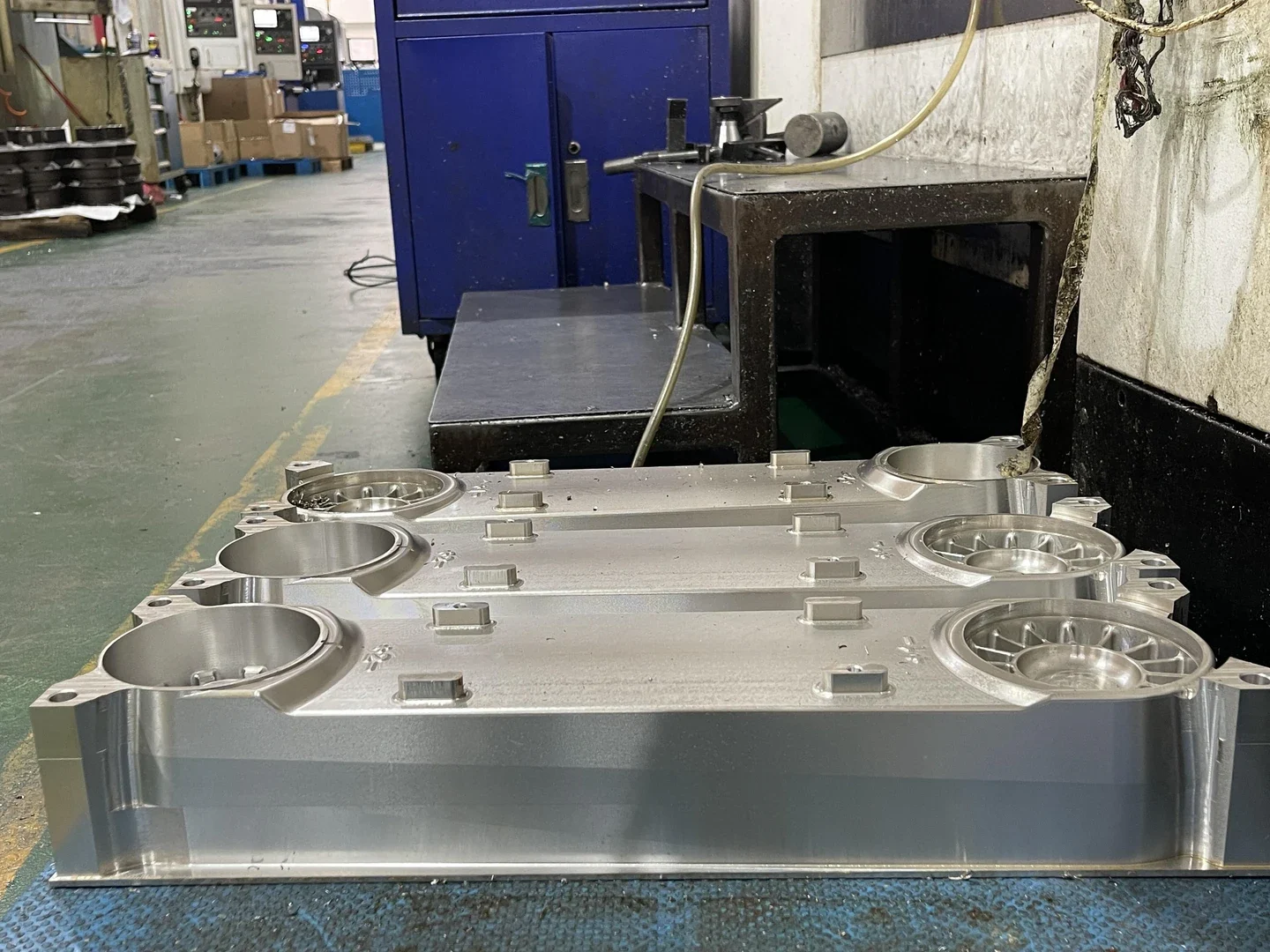 Precision CNC aluminum machining for food equipment and packaging machinery