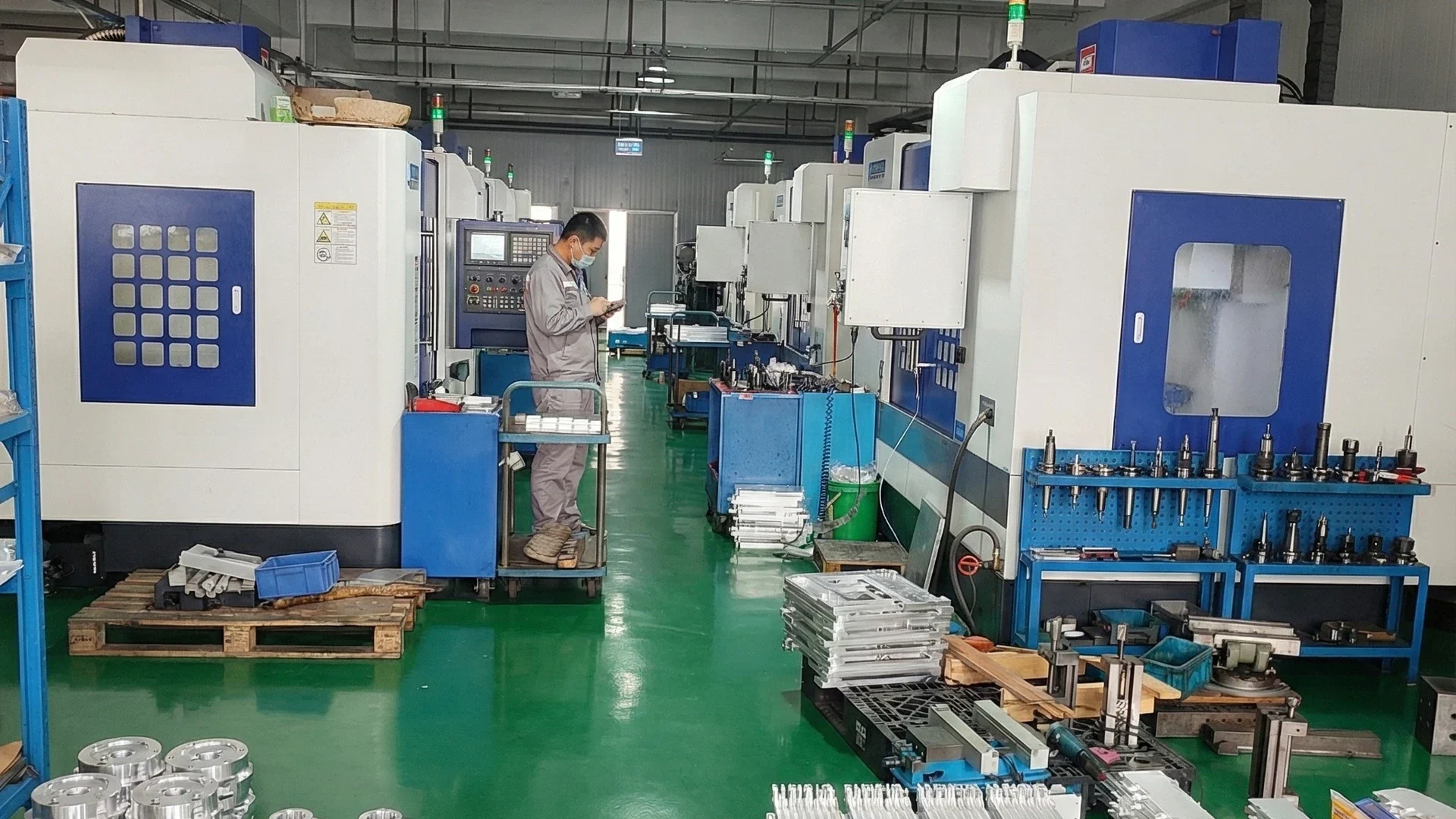 Precision CNC Machining Workshop for Custom Aluminum Parts